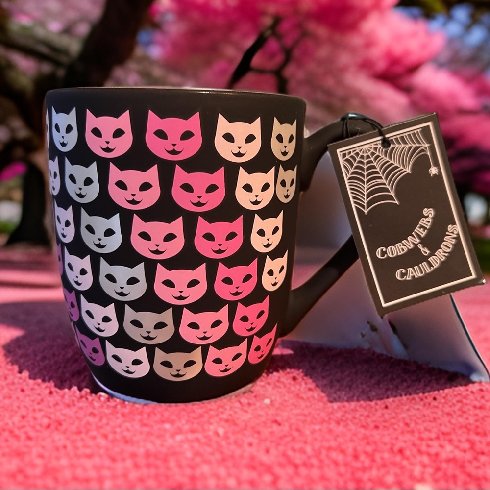 Cobwebs & Cauldrons NWT Halloween Black Pink Kitty Smooth Soft Touch Mug - Picture 1 of 6